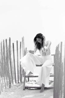 Miranda Kerr feet photo thumbnail