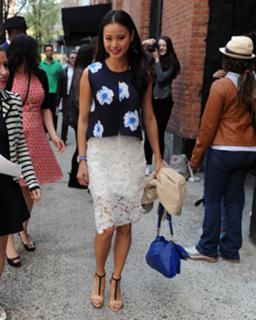 Jamie Chung feet photo thumbnail