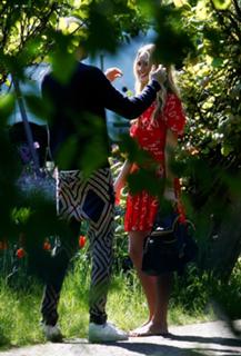Rosie Huntington-Whiteley feet photo thumbnail
