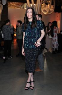 Liv Tyler feet photo thumbnail