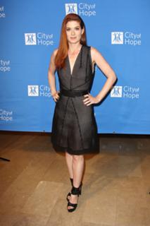 Debra Messing feet photo thumbnail