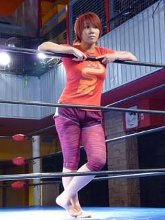 Kanako Urai feet photo thumbnail