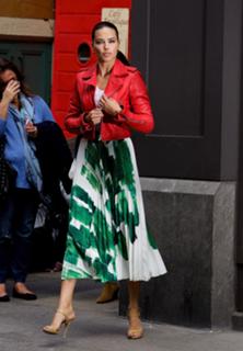 Adriana Lima feet photo thumbnail