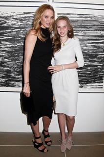 Uma Thurman feet photo thumbnail