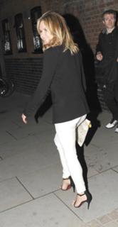 Amanda Holden feet photo thumbnail
