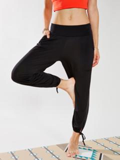 Jasmine Sanders feet photo thumbnail