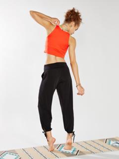 Jasmine Sanders feet photo thumbnail