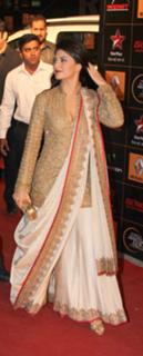 Jacqueline Fernandez feet photo thumbnail
