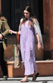Jessica Biel feet photo thumbnail