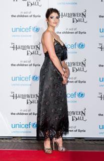 Gemma Arterton feet photo thumbnail