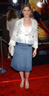 Amanda Peet feet photo thumbnail