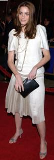 Amanda Peet feet photo thumbnail