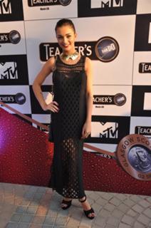 Amy Jackson feet photo thumbnail