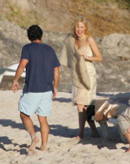 Naomi Watts feet photo thumbnail