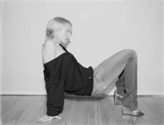 Naomi Watts feet photo thumbnail