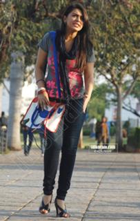 Hansika Motwani feet photo thumbnail