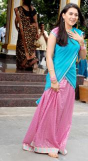 Hansika Motwani feet photo thumbnail