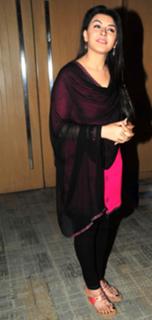 Hansika Motwani feet photo thumbnail