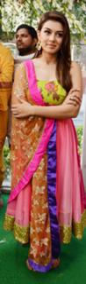 Hansika Motwani feet photo thumbnail