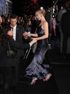 Jennifer Lawrence feet photo thumbnail