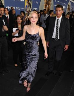 Jennifer Lawrence feet photo thumbnail