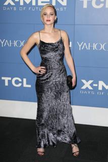 Jennifer Lawrence feet photo thumbnail