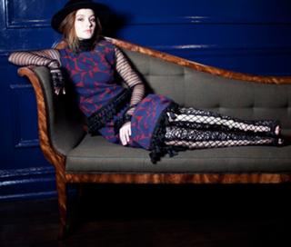 Leighton Meester feet photo thumbnail