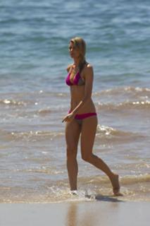 Paige Butcher feet photo thumbnail