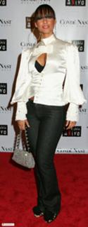 Alicia Keys feet photo thumbnail