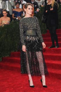 Kristen Stewart feet photo thumbnail
