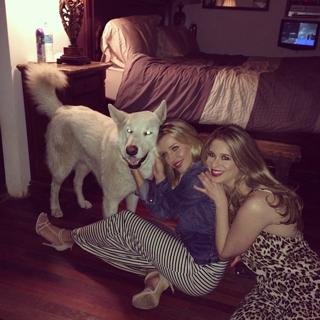 Joanna Krupa feet photo thumbnail