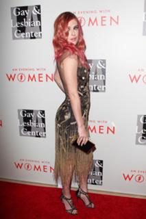 Rumer Willis feet photo thumbnail