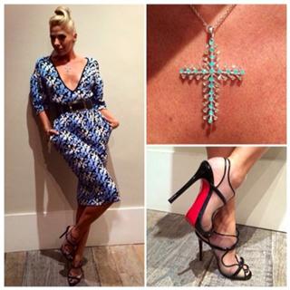 Adriane Galisteu feet photo thumbnail