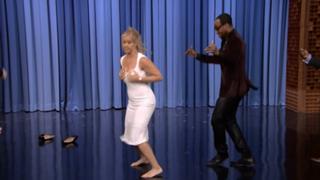 Amy Schumer feet photo thumbnail