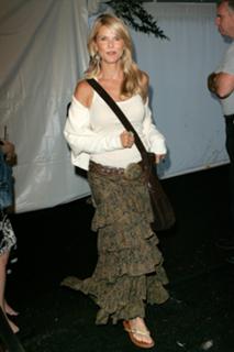 Christie Brinkley feet photo thumbnail