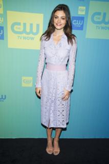 Phoebe Tonkin feet photo thumbnail