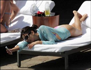 Eva Longoria feet photo thumbnail