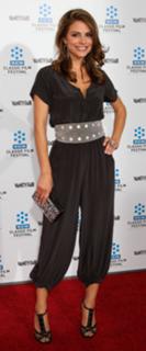 Maria Menounos feet photo thumbnail