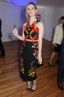 Lily James feet photo thumbnail