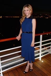 Lily James feet photo thumbnail