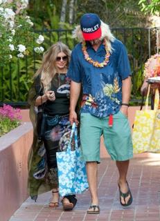 Fergie feet photo thumbnail