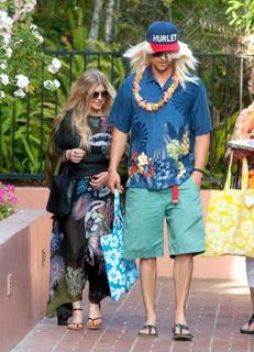 Fergie feet photo thumbnail