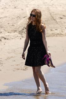 Jessica Chastain feet photo thumbnail