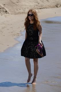 Jessica Chastain feet photo thumbnail