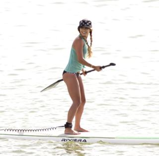 Vanessa Hudgens feet photo thumbnail