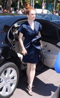 Julianne Moore feet photo thumbnail
