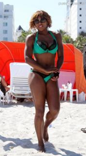 Serena Williams feet photo thumbnail