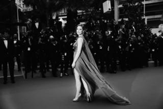Jessica Chastain feet photo thumbnail