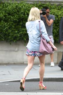 Fearne Cotton feet photo thumbnail
