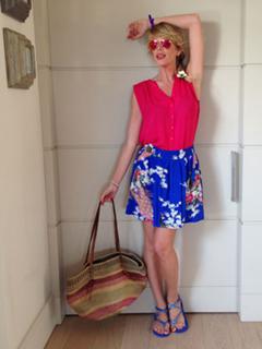 Alessia Marcuzzi feet photo thumbnail